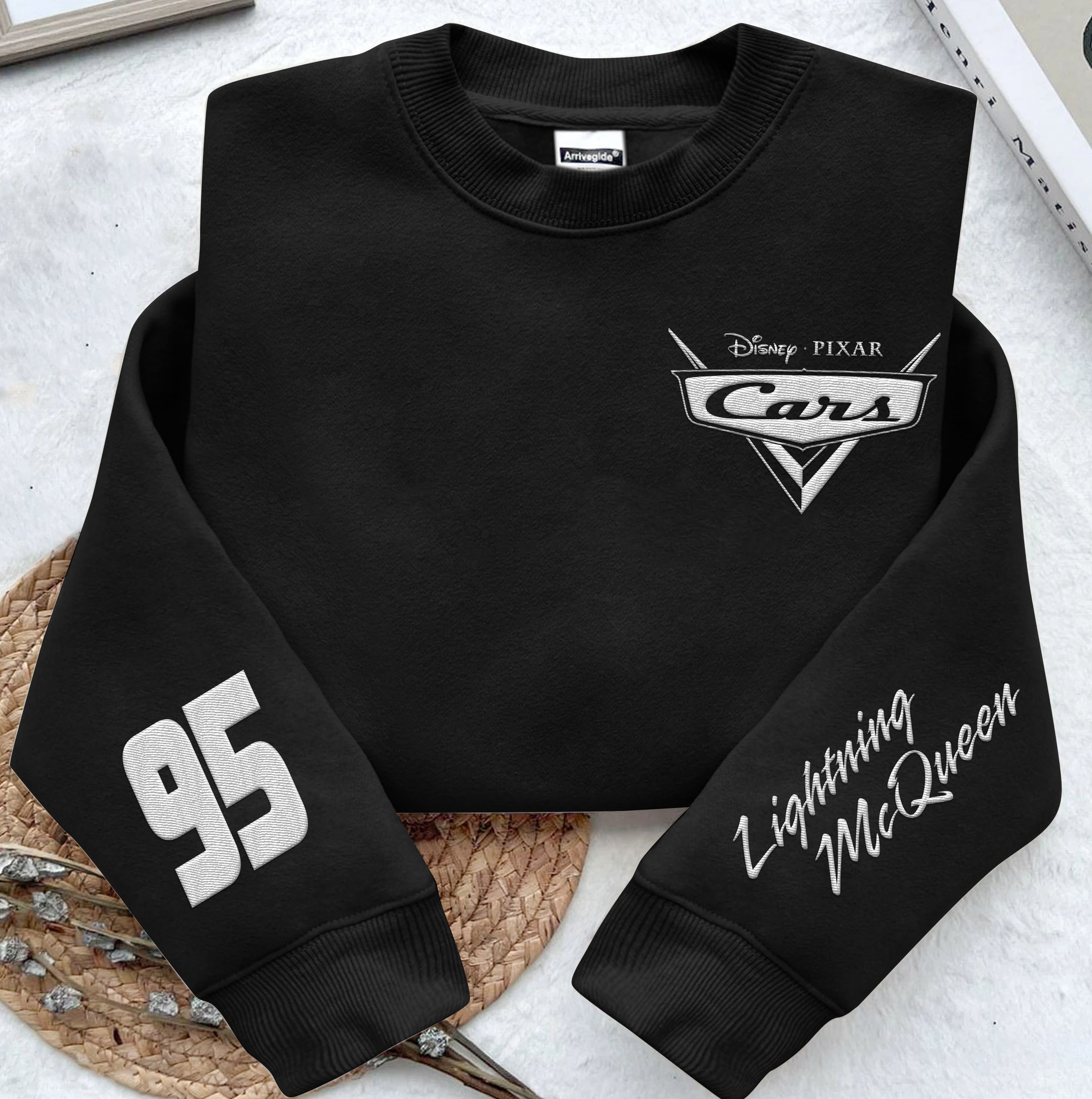 Embroidered Sleeve Lightning Mcqueen 95 Sweatshirt, Disney Pixar Cars Embroidery Sweater, Disneyland Trip, Walt Disney World, Magic Kingdom