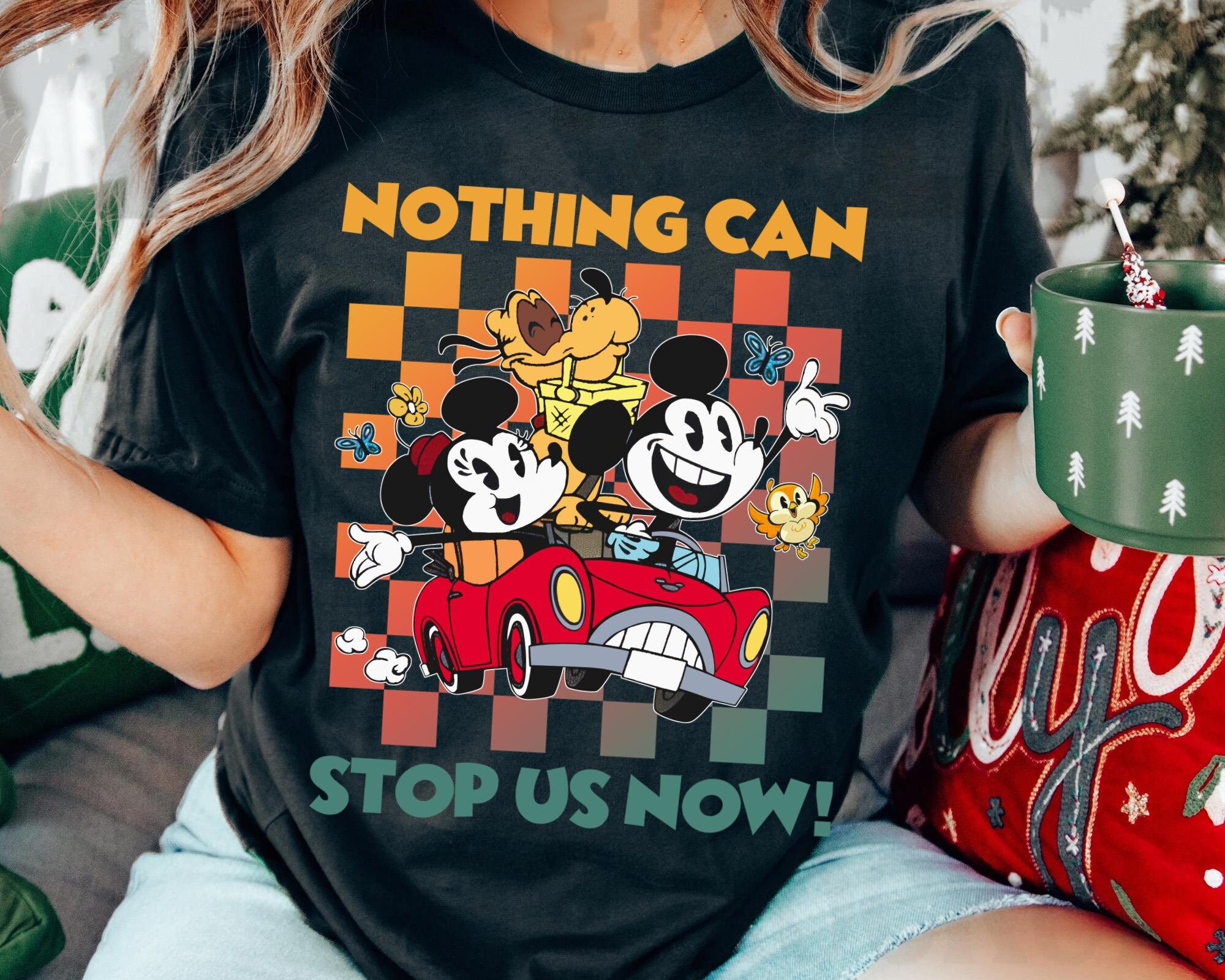ミッキーとミニーのランナウェイ・レールウェイ「Nothing Can Stop Us Now」シャツ、ディズニーのチェック柄Tシャツ 、ディズニーのトレインライドシャツ、チュービーバードTシャツ - Etsy 日本, image size:2000x1600