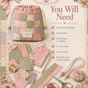 Pode incluir: Um kit de costura com uma bolsa de patchwork finalizada com cord&atilde;o, quadrados de tecido com estampas florais em rosa, verde e creme, dois cord&otilde;es com contas, tesoura, uma almofada de alfinetes e uma lista intitulada The Cosy Quilter You Will Need.