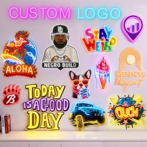 Pode incluir: Uma cole&ccedil;&atilde;o de letreiros de neon com v&aacute;rios designs, incluindo um surfista, um jogador, o texto STAY WEIRD, um alfinete de localiza&ccedil;&atilde;o, um sorvete, um c&atilde;o com &oacute;culos, um jipe, o texto OUCH e o texto TODAY IS A GOOD DAY.
