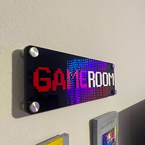 Placa de parede de exibição de sala de jogos premium, decoração personalizada para sala de jogos, exibições de jogadores para caverna de homens ou toca de mulheres, decoração nerd, presentes para jogadores, fãs de jogos