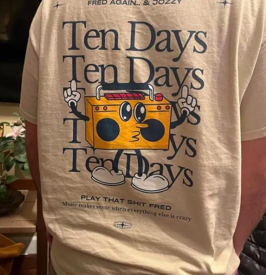Amazon | フレッド・アゲイン Tシャツ | Tシャツ・カットソー 通販