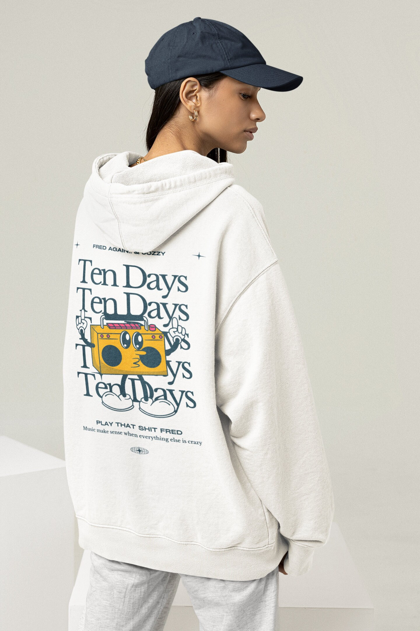 Fred again.. フレッドアゲイン パーカー XL Fred again hoodie - Etsy 日本