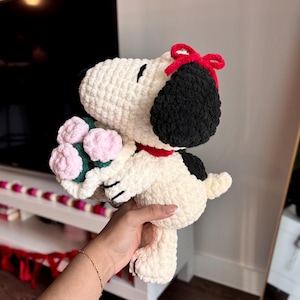 Crochet Snoopy with Rose Bouquet Plushie Amigurumi