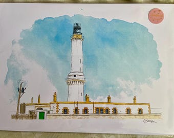 Pode incluir: Pintura em aquarela de um farol branco com topo preto, contra um céu azul e branco. O farol é alto e cilíndrico, com uma série de janelas e um edifício menor anexado. A obra de arte é assinada no canto inferior direito.