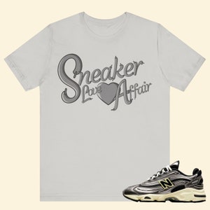 New Balance 1000 Silver Metallic - Sneaker Love Affair - Unisex Sneaker Pasujące Koszulki