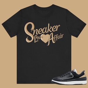 Jordan 2 Low WMNS Czarny/Metaliczny Złoty - Sneaker Love Affair - Unisex Sneaker Pasujące Koszulki