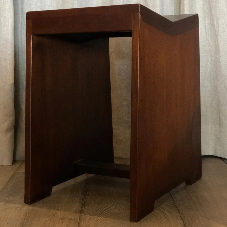 Tabouret en bois de style Chandigarh Marron foncé, noir Tabouret de couture, Charlotte Perriand, Jeanneret, Corbusier, Capitol, tabouret OWS, J.T.H. Appartements image 6