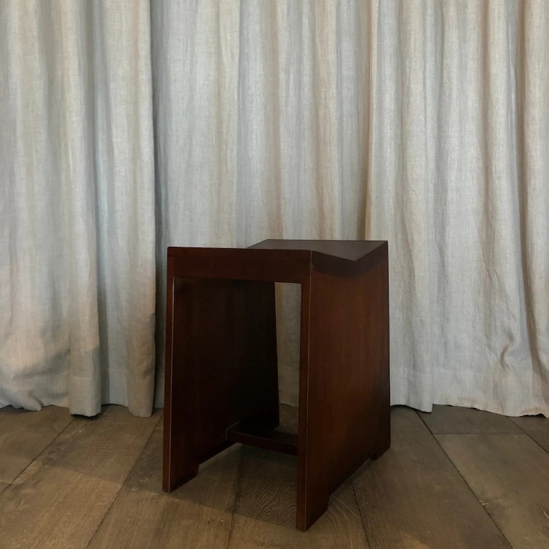 Tabouret en bois de style Chandigarh Marron foncé, noir Tabouret de couture, Charlotte Perriand, Jeanneret, Corbusier, Capitol, tabouret OWS, J.T.H. Appartements image 3