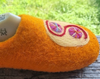 Wool felt slippers