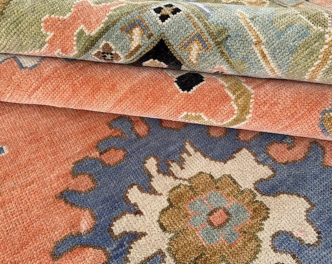 Hand-Knotted Oushak Wool Rug: Vintage Turkish Style, 8x10