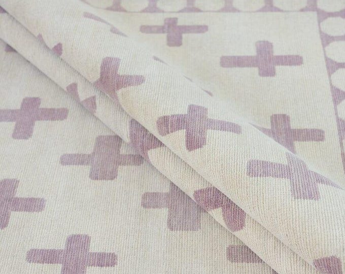 Hand-Knotted Oushak Wool Rug 8x10: Beige, Pink & Natural Dyes