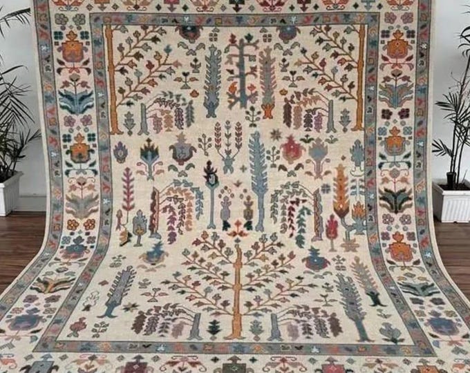 Hand-Knotted Oushak Wool Rug: Antique Turkish Area Rug