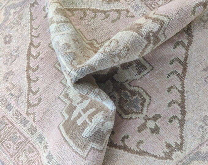 Hand-Knotted Oushak Rug: Vintage Turkish Wool Area Rug