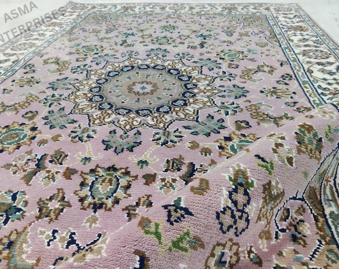 Hand-Knotted Nain Persian Wool Rug: Light Pink Traditional Area Rug