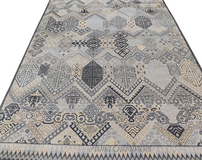 Hand Knotted Oushak Wool Rug: Antique Turkish Style, 8x10 Feet