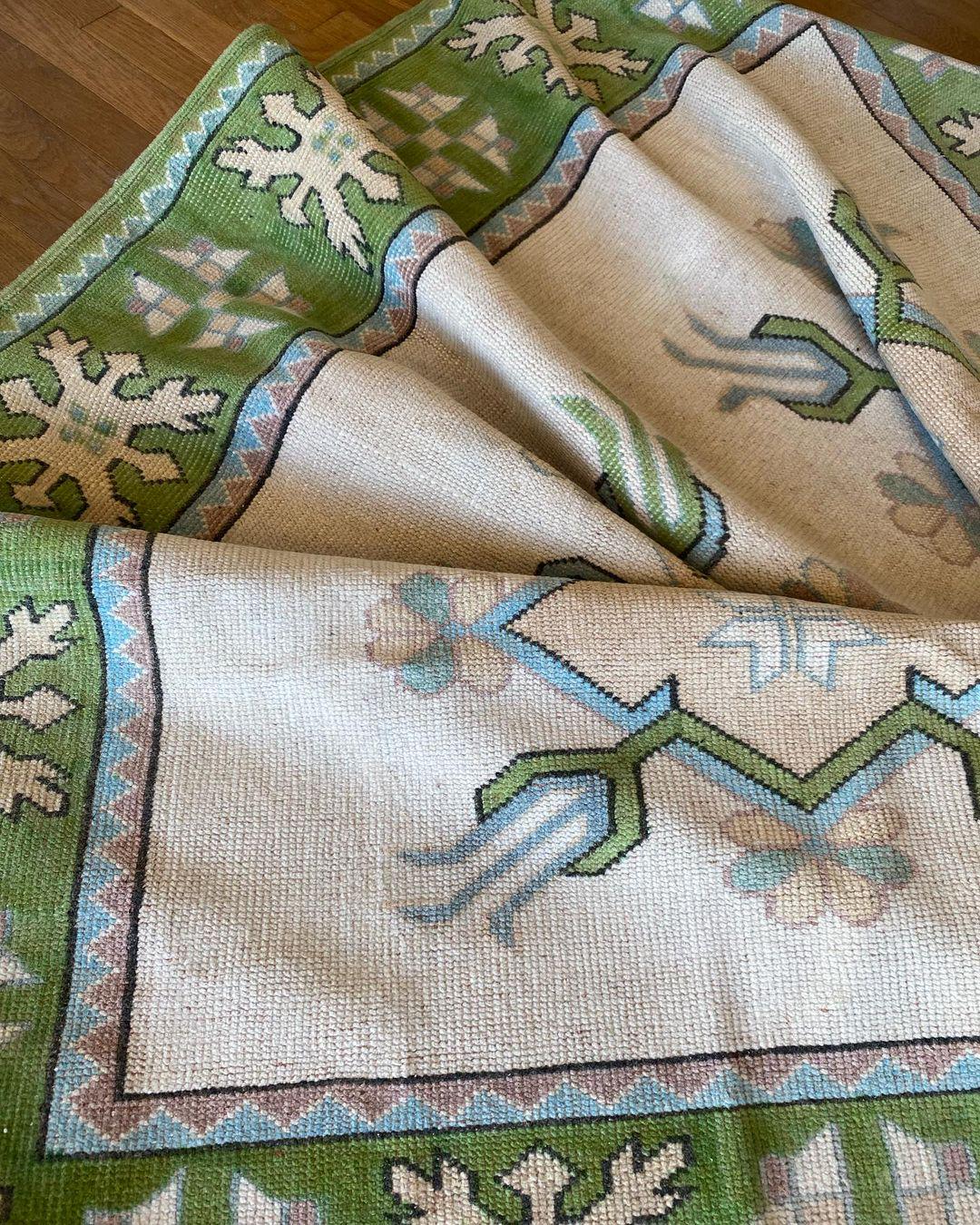 Hand Knotted Oushak Wool Rug: Beige & Green Turkish Area Rug