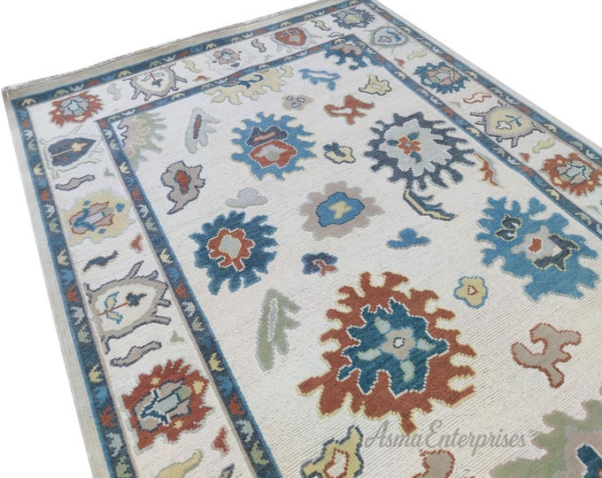 Hand Knotted Oushak Wool Rug: Antique Turkish Style, 5x8 feet