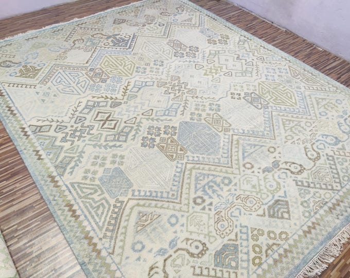 Hand-Knotted Oushak Wool Rug 8x10: Beige, Green, Vintage Turkish Style