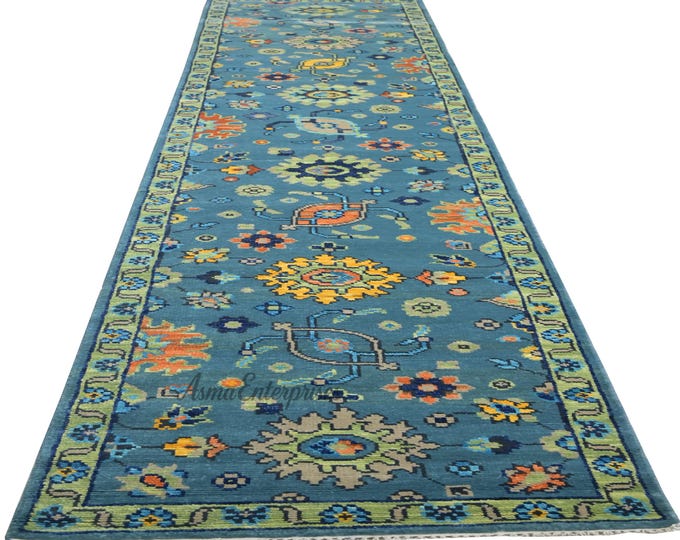 Hand Knotted Oushak Wool Rug: Antique Turkish Style Runner