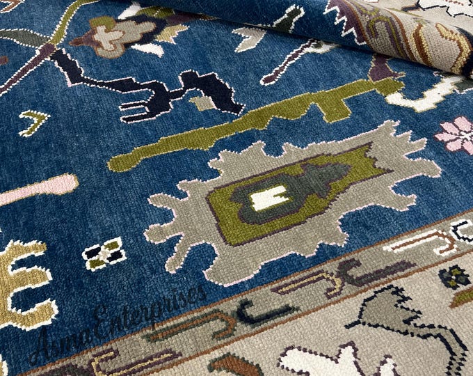 Hand-Knotted Oushak Wool Rug: Antique Turkish Style, Customizable Size