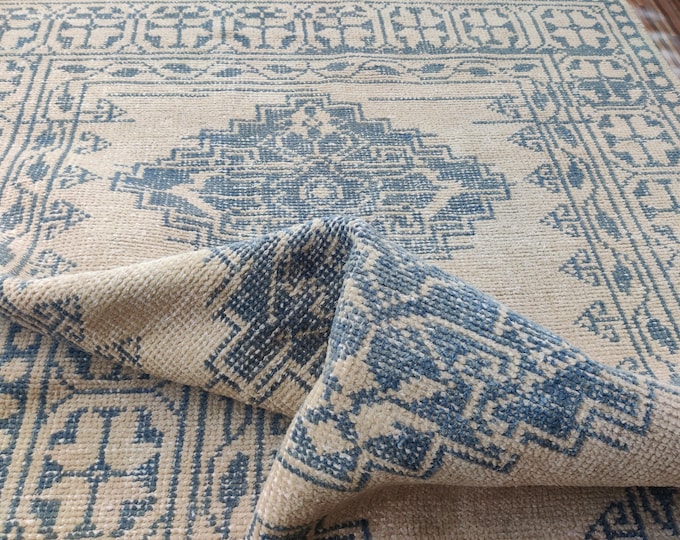 Hand-Knotted Oushak Wool Rug: Antique Pastel Turkish Area Rug