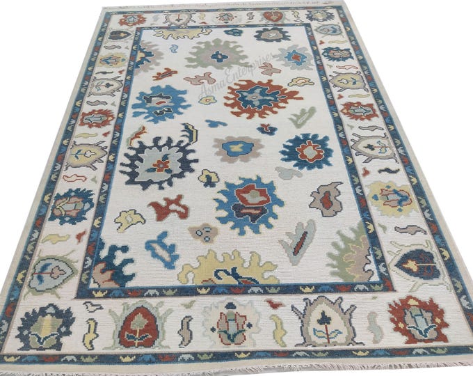 Hand Knotted Oushak Wool Rug: Antique Turkish Style, 8x10 ft