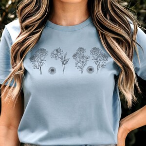 October Personal Birth Flower, Birth Month Flower Design, Marigold Line Drawing Shirt, Floral Birth Month Crewneck, Birth Flower Bouquet