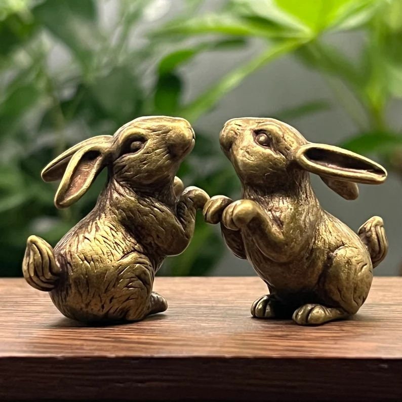 Two Cute Mini Rabbits Figure, Home Decor, Kissing Brass Rabbit Statue ...