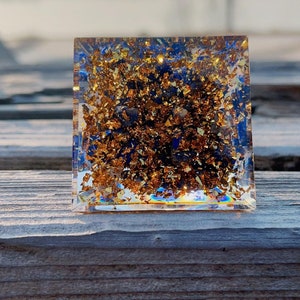 kristal Lapis lazuli bal Orgonite Piramide Bladgoud rollende steen Helende mediteerder afbeelding 4