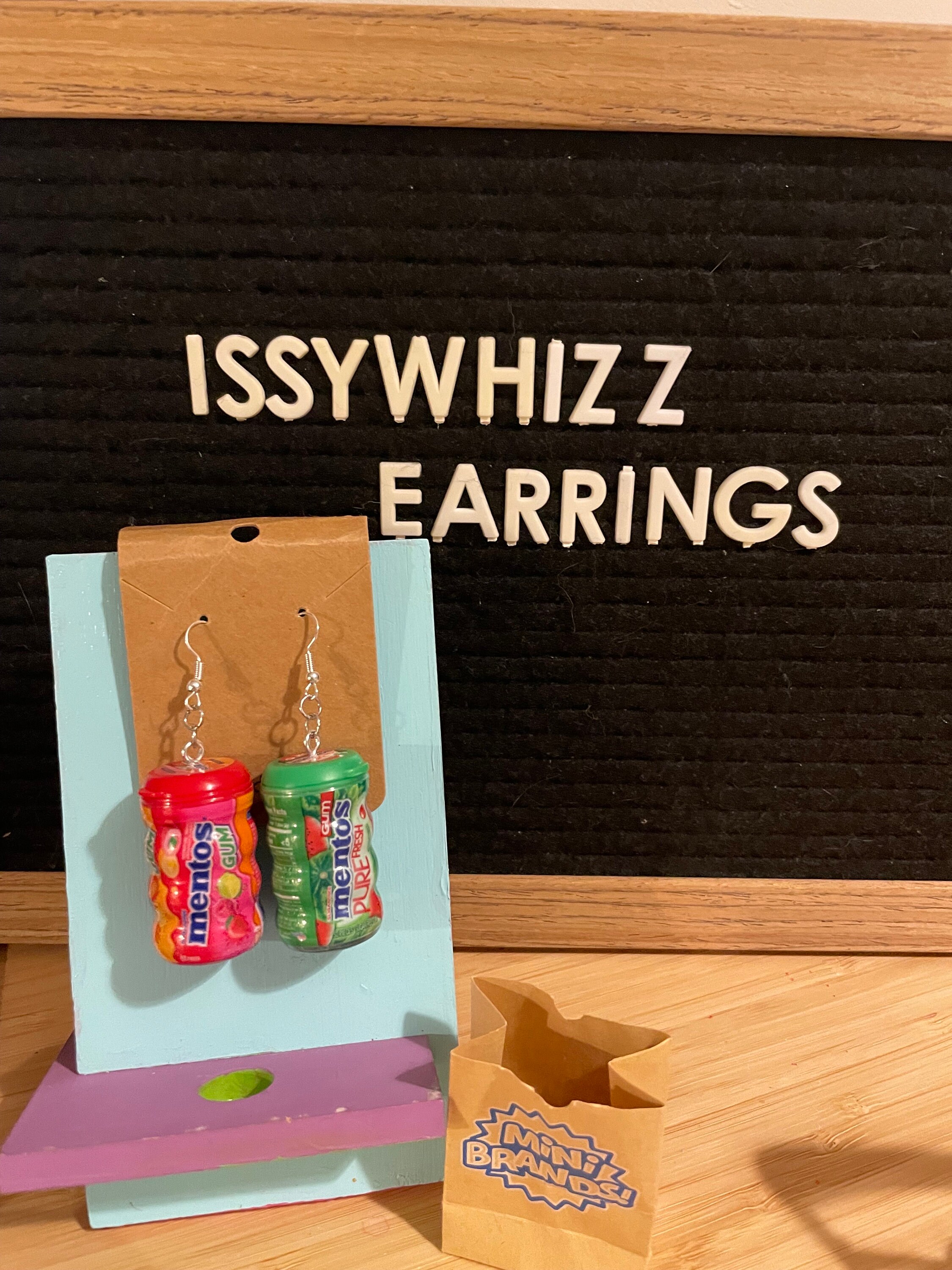 Mini mismatch mento earrings