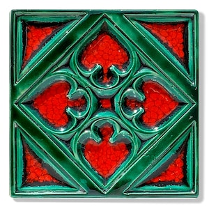 Autors Kunst Keramikfliese Größe 150x150x15 mm. Jede Fliese ist handgefertigt und kann sich in der Größe um 2 mm unterscheiden.