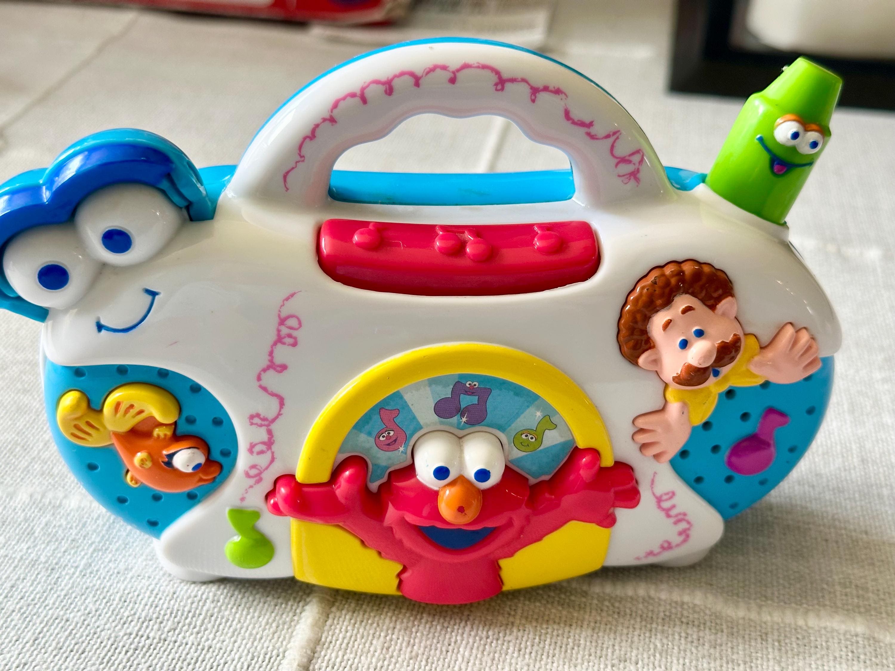 Vintage 2004 Sesame Street Rock With Elmo Radio Boom Box Musical