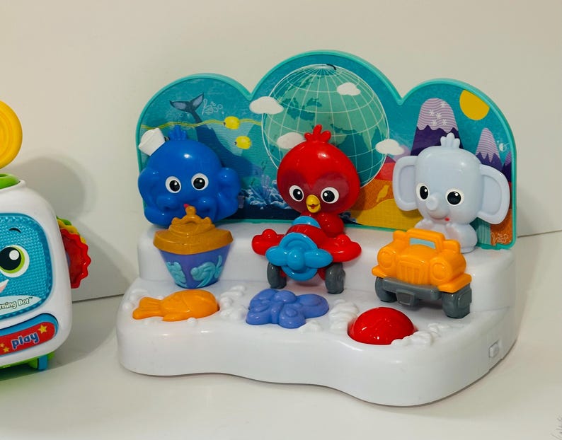 Leap Frog Busy Learning Bot and Baby Einstein Move & Discover Pals image 6