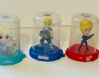 Set of mini figures from the Domez series
