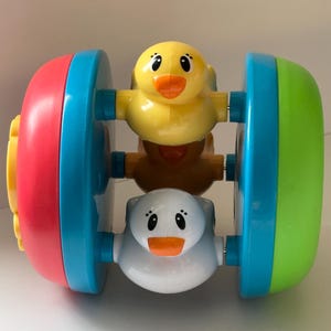 Playskool Busy Chase &#39;N Crawl Duckies