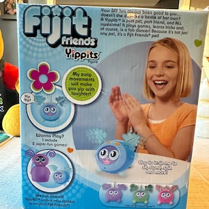 Mattel Fijit Friends Yippits Scooch Figure (blue) With Accessory Pack ...