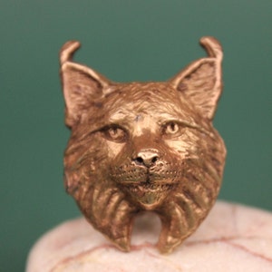 Three Dimensional Lynx Portrait in Brass (pin/pendant)