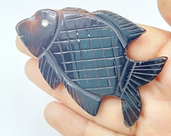 Natürliche Chalcedon Fisch schnitzen 60 x 40 MM, handgeschnitzte lose Edelsteinperle in voller Größe für die Schmuckherstellung, Statement Fisch Perle