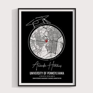 Mappa di laurea personalizzata • Stampa personalizzata della posizione universitaria • Ricordo di laurea per lui e per lei • Arte universitaria della classe del 2025