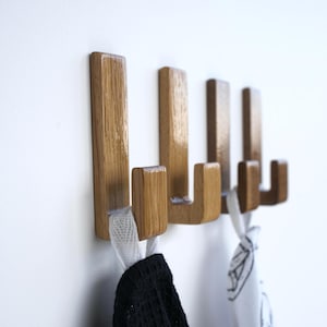 Juego de ganchos de pared de madera autoadhesivos: organizador resistente y resistente al agua