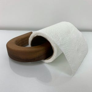 Minimalist american walnut wooden toilet paper holder, toilet interior, aesthetic toilet wall rack, Elegant Wall-Mounted Toilet Paper Rack