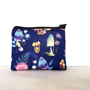 Mushrooms print // Coin bag //
