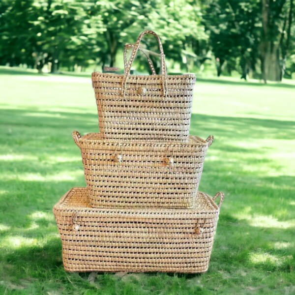 Storage Chest and Basket - Storage Basket.Woven wicker toy box