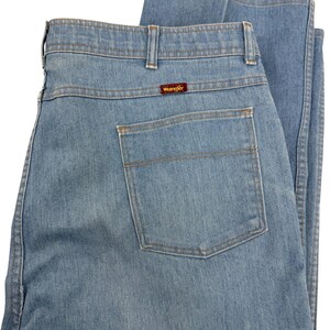 Vintage Wrangler Riata Mens Light Wash Straight Leg Western Denim Jeans 44x30 image 2