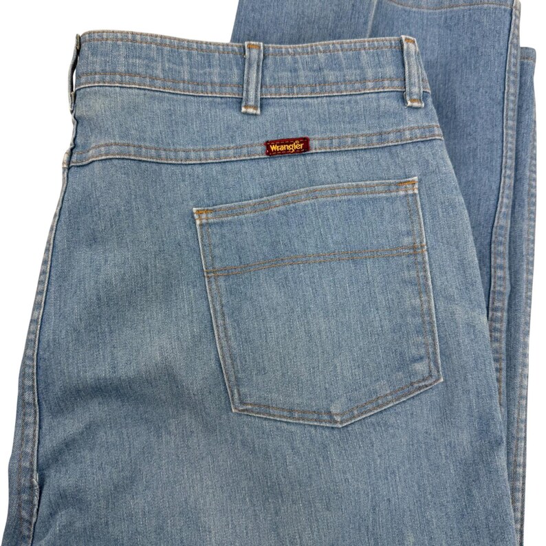Vintage Wrangler Riata Mens Light Wash Straight Leg Western Denim Jeans 44x30 image 2