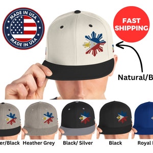 Pu&ograve; includere: Un cappello da baseball con visiera nera e corona di colore naturale con una bandiera filippina ricamata. Il cappello &egrave; disponibile in una variet&agrave; di colori, tra cui grigio melange, nero e blu reale.