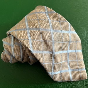 Italian made pure silk tie made by Cravatte Via Trento