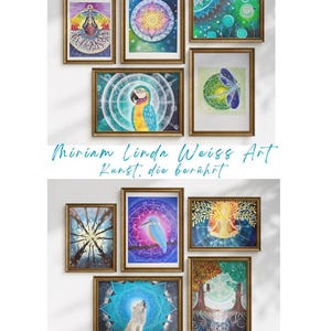 Collage verschiedener spiritueller Bilder, Krafttier Bilder & Mandala Bilder im Rahmen an der Wand, alle handgemalt von der Künstlerin Miriam Linda Weiss