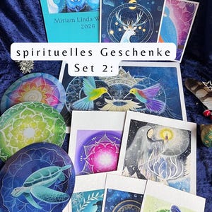 spirituelles Geschenke Set Nummer 2: Kalender, Grußkarten, Aufkleber fürs Fenster und mehrere FineArt Kunstdrucke in drei Größen